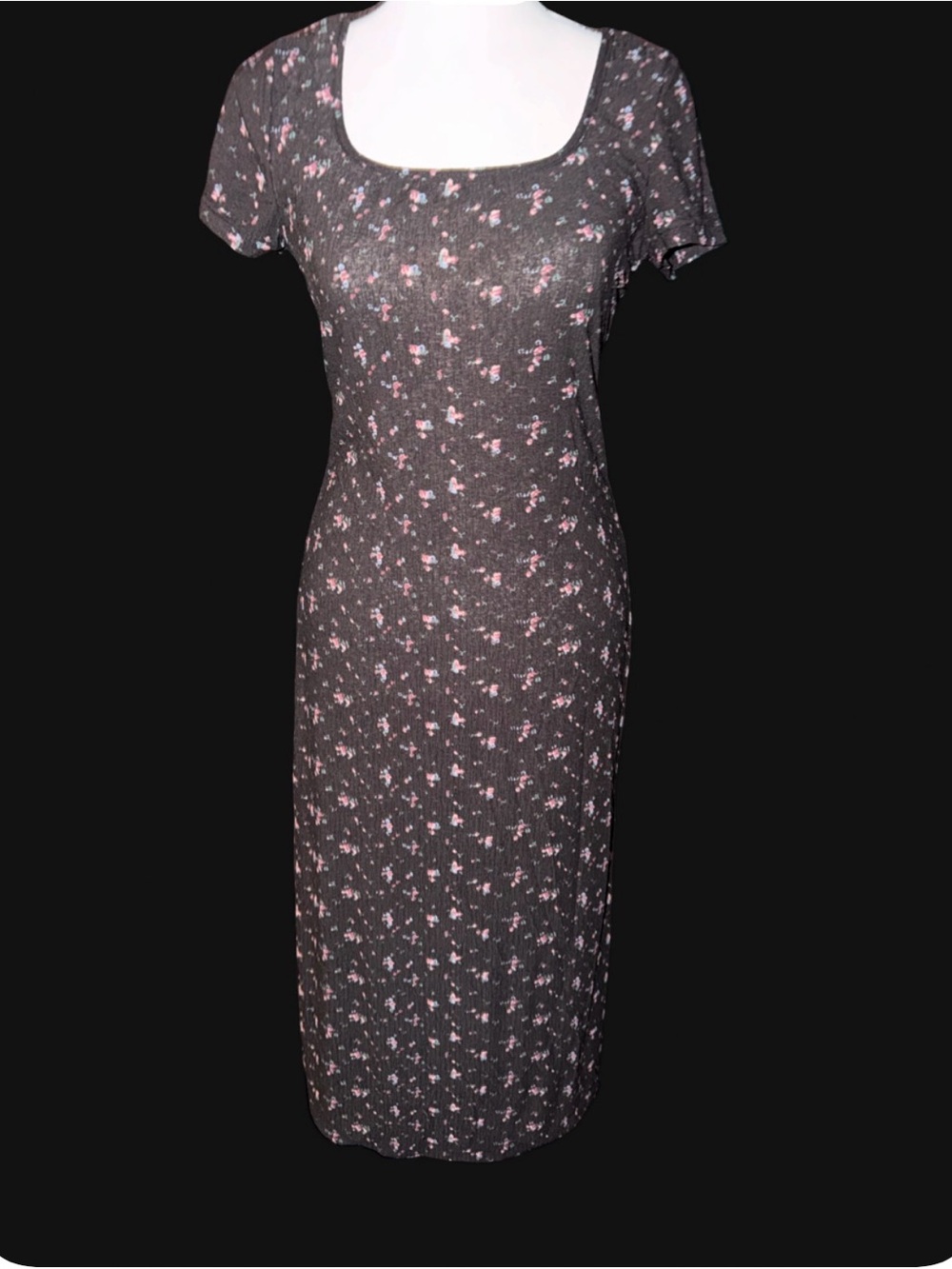 Women's Black Floral Scoop Neck Midi Dress - Pink Print